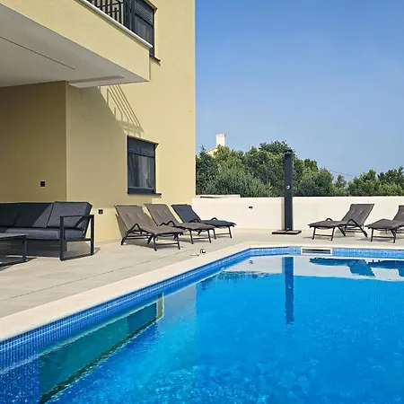Luxury Providenza فيلة *